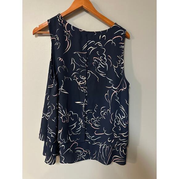 Womens Size XL Juicy Couture Blouse Blue Geometric Sleeveless Rhinestone - Picture 3 of 6